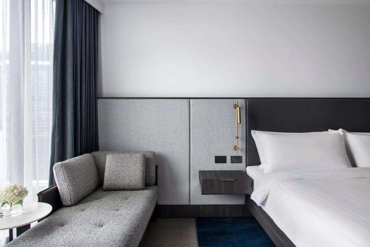 Melbourne Marriott Hotel Docklands Luaran gambar Deluxe Room
