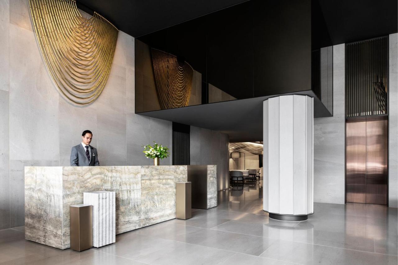 Melbourne Marriott Hotel Docklands Luaran gambar The lobby of the hotel