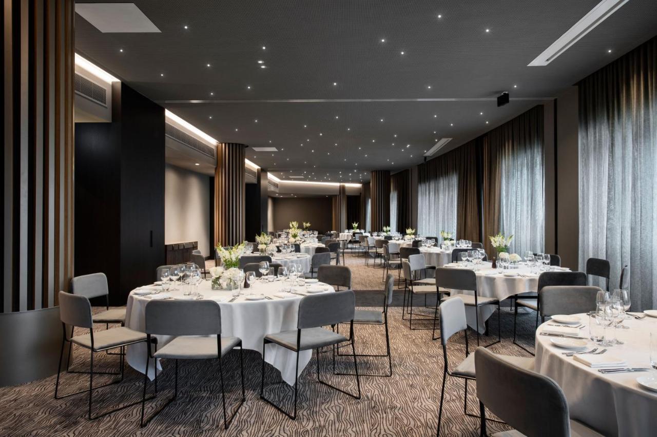 Melbourne Marriott Hotel Docklands Luaran gambar The ballroom